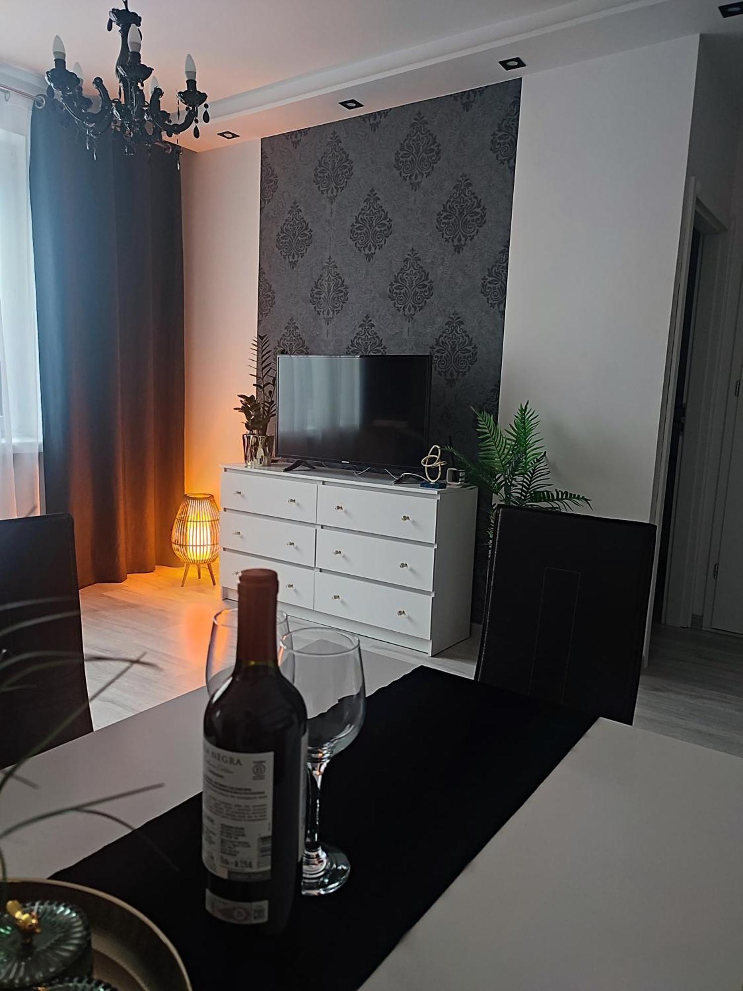 Apartament Lux W Centrum Konina Конін Екстер'єр фото